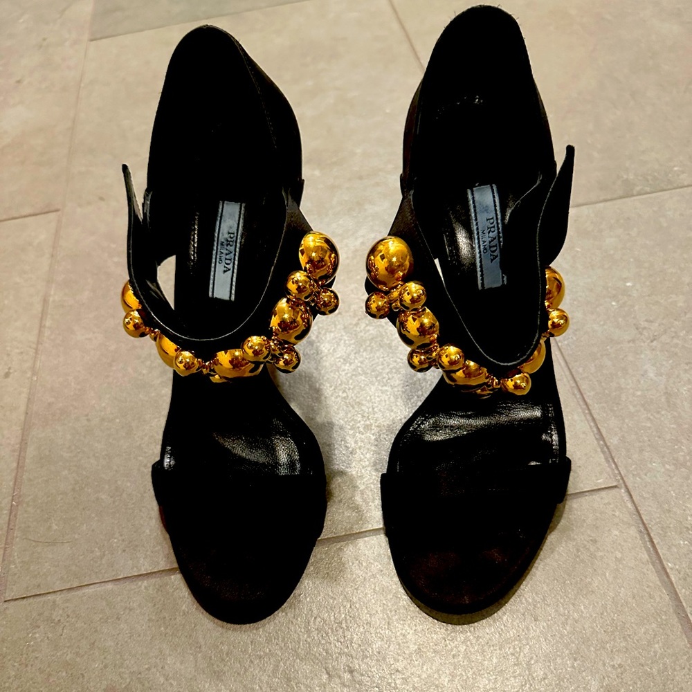 Stunning Pradas